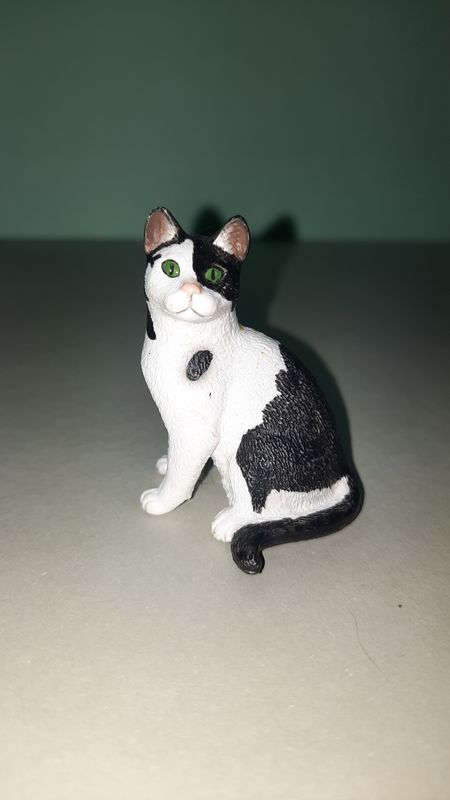 Schleich Farm World Katze in schwarz/ weiß  von 2008 (G08)