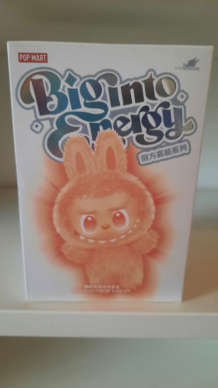 BIG into Energy Sammel Monster lafufu 