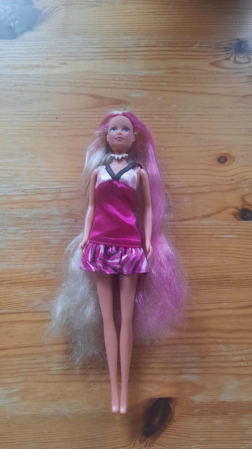 29cm. Modepuppe mit sehr langen Haaren