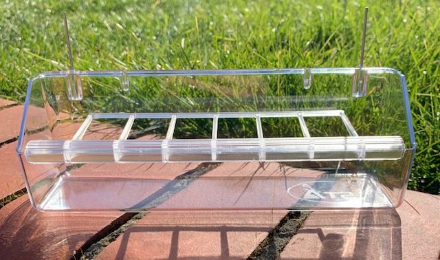 Medium STA Feeder with Hooks