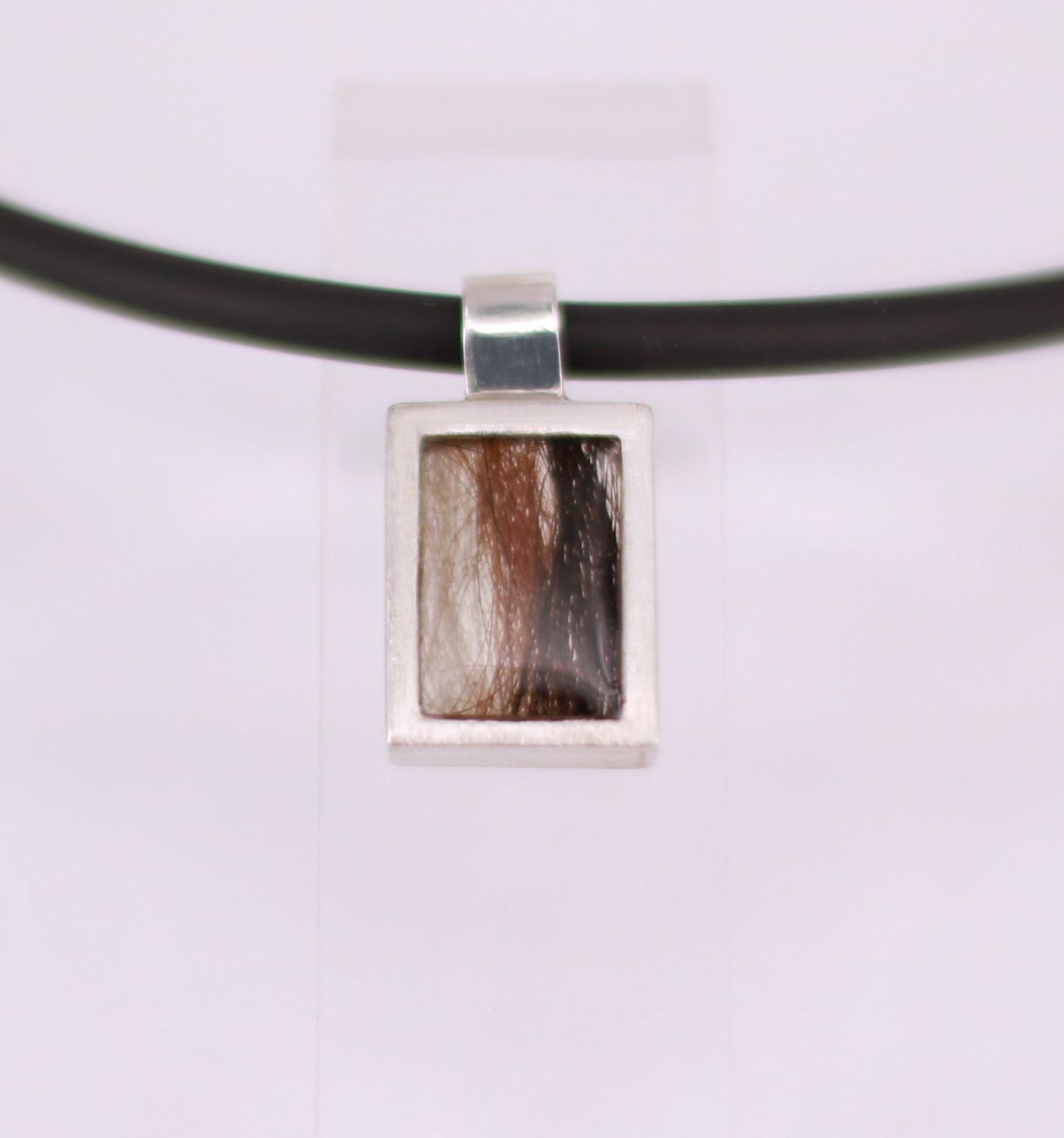 Square mit fester Schlaufe, Haare eingegossen