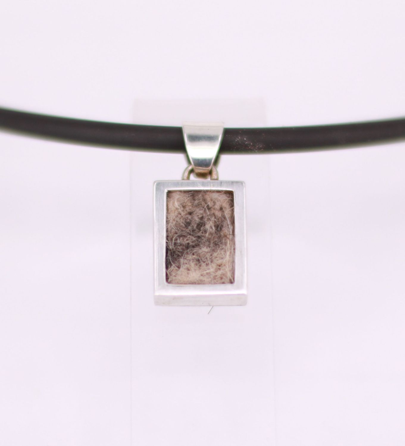 Square mit Öse und  Schlaufe, Haare eingefilzt