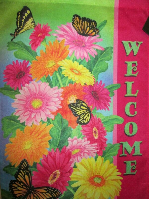 House Banner - ManyFlowrsWelcome Approx 28 x 40 inches