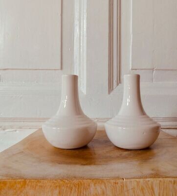 2 kleine Keramik Vasen