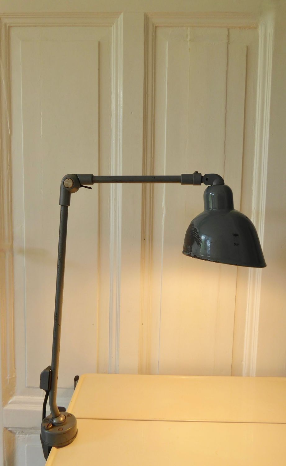 Antike Werkstatt Lampe