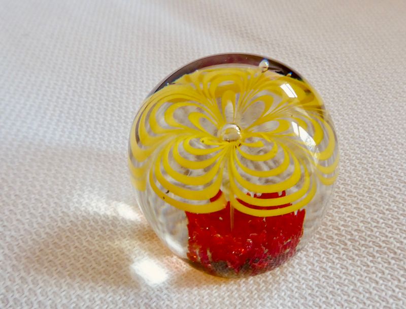 Paperweight Art Glass Kugel
