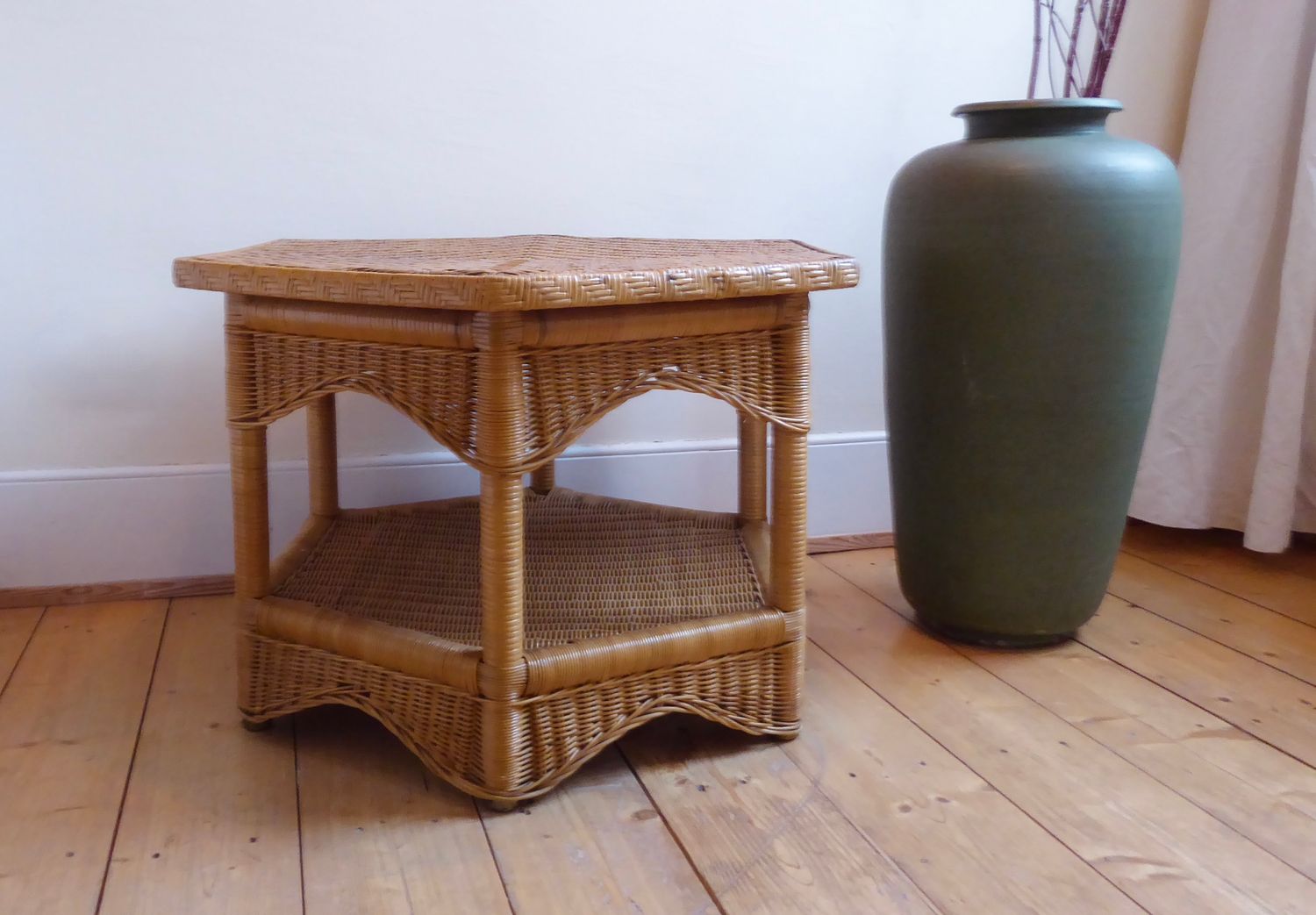 Rattan Couch Tisch