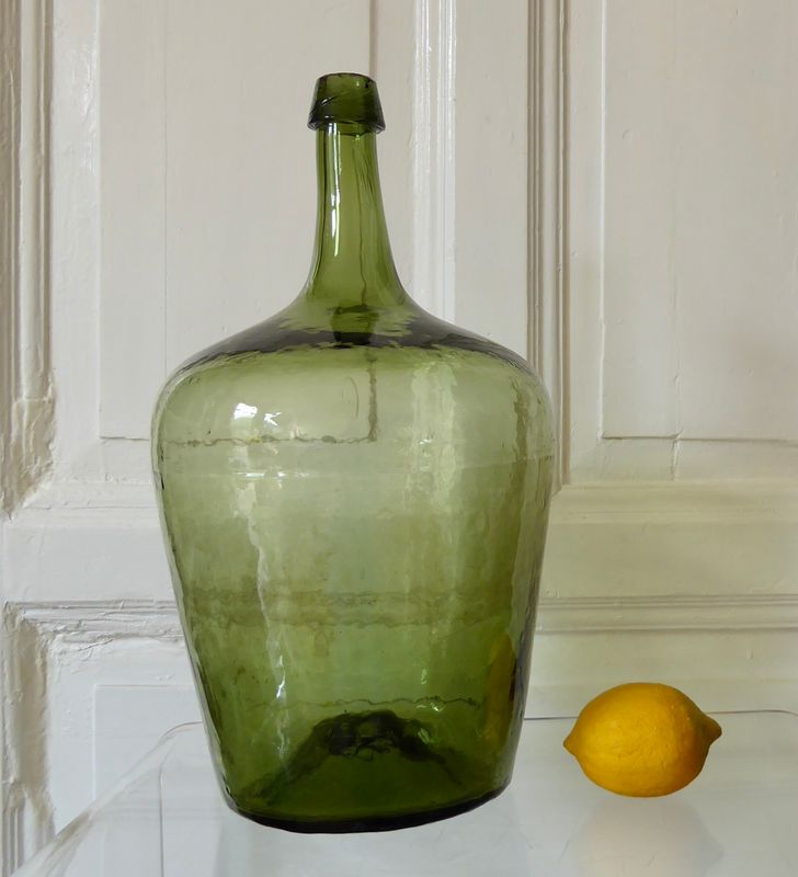 Antiker Wein Ballon Flasche