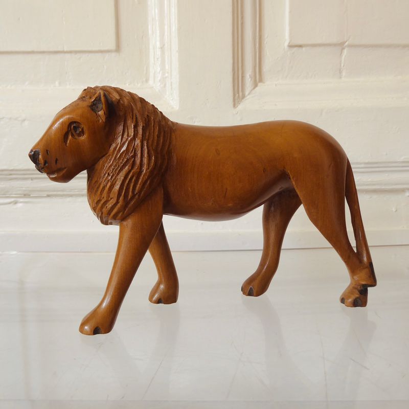Löwe Holz Figur handgeschnitzte Skulptur