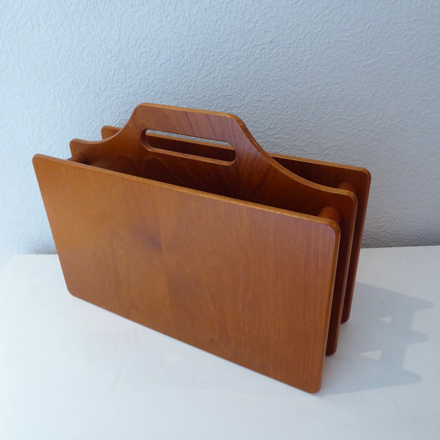 Dänischer Teak Zeitungs Magazin Ständer