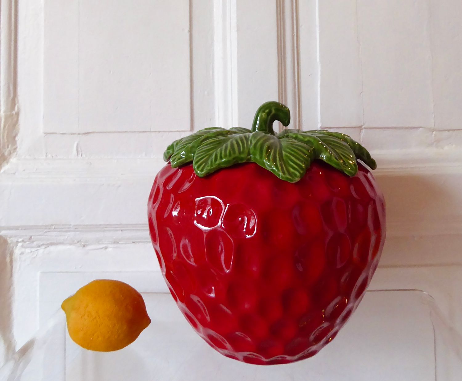 Riesige Keramik Erdbeere Gefäß Italien