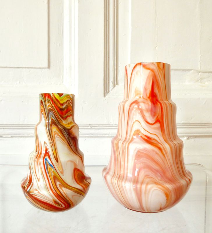 2 Art Glass Vasen