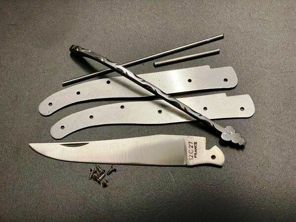 Laguiole Taschenmesser Aus Frankreich – Knochengriff, Geschmiedete Klinge, Mit Zertifikat & Leinenbeutel