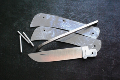 Messerbausatz Mineur oder auch Le Chtimi (das Messer der Bergleute), Original Kit aus Thiers, Frankreich, geschmiedete Feder, Klinge 12 C 27 matt