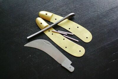 Messerbausatz Serpette, auch Druidensichel genannt, (Gärtnermesser), Original Kit aus Thiers, Frankreich, geschmiedete Feder, Klinge Karbonstahl