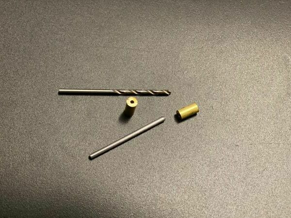2 Stk. Messingrosetten für Klingenachse und HSS-Bohrer, wahlweise 5 oder 6 mm Außendurchmesser