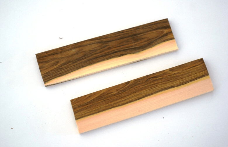 Griffschalen Pistazienholz für alle hier angebotenen Messerbausätze Griffschalen Pistazienholz für alle hier angebotenen Messerbausätze