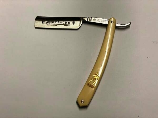 Rasiermesser von Thiers Issard 5/8", Elfenbeinfarben Sondermodell Gladiator/Spartacus, 100 Jahre alte Klinge, Etui
