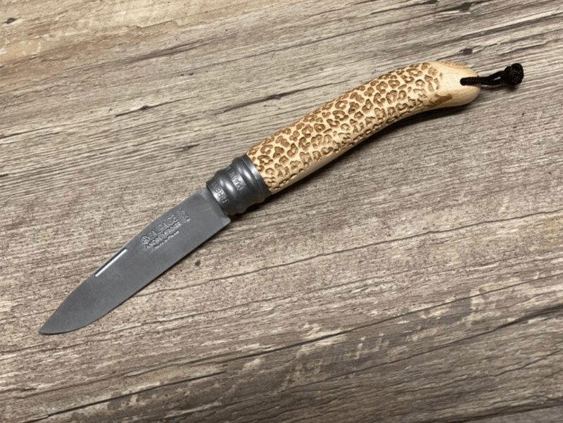 L`Alpage, Griff Buchenholz, Inspiration Afrika, Motiv Leopard L`Alpage, Griff Buchenholz, Inspiration Afrika, Motiv Leopard