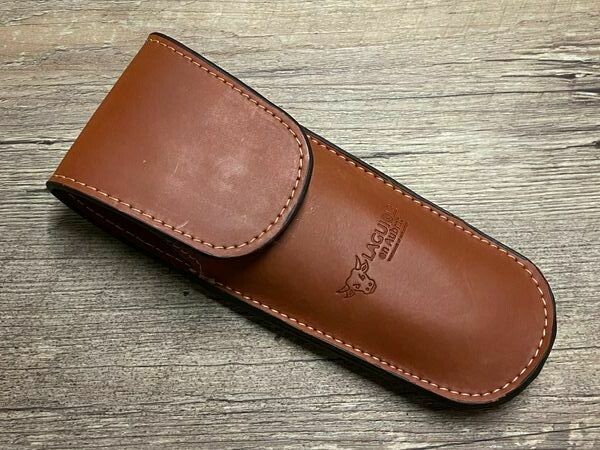Gürtellederholster Laguiole en Aubrac für Jagdmesser, Farbe braun Gürtellederholster Laguiole en Aubrac für Jagdmesser, Farbe braun