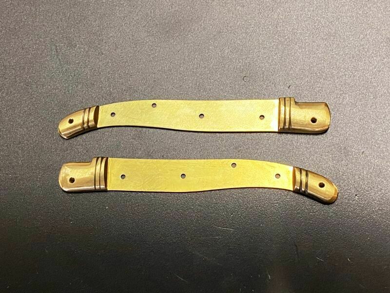 Satz Heftbacken Messing für Laguiole Taschenmesser mit geschmiedeter Feder Satz Heftbacken Messing für Laguiole Taschenmesser mit geschmiedeter Feder