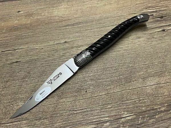 Pilgermesser Laguiole en Aubrac 12 cm, Modell Subtil, Torsade, Jakobsmuschel, Griff Ebenholz