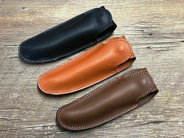 Max Capdebarthes, feines Gürtellederholster aus Rindsleder, doppelt vernäht, Modell Class, Farbe schwarz, hellbraun oder choco für Laguiole Taschenmesser oder schlanke Taschenmesser bis 13 cm Länge Max Capdebarthes, feines Gürtellederholster aus Rindsleder, doppelt vernäht, Modell Class, Farbe schwarz, hellbraun oder choco für Laguiole Taschenmesser oder schlanke Taschenmesser bis 13 cm Länge