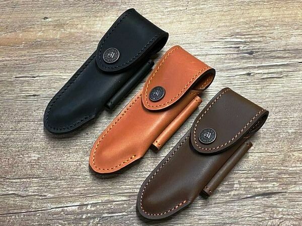 Max Capdebarthes, feines Gürtellederholster aus Rindsleder, Modell Tradition, Farbe schwarz oder choco für Laguiole Taschenmesser oder schlanke Taschenmesser bis 13 cm Länge Max Capdebarthes, feines Gürtellederholster aus Rindsleder, Modell Tradition, Farbe schwarz oder choco für Laguiole Taschenmesser oder schlanke Taschenmesser bis 13 cm Länge