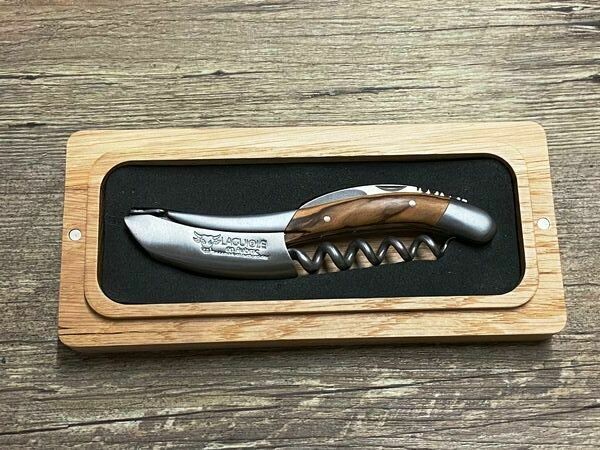 Original Laguiole en Aubrac Sommelier Kellner-Messer Griffbeschalung aus Olivenholz