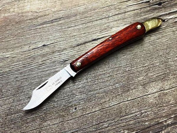 Französisches Taschenmesser Greffoir, Griff Bubinga, Gärtnermesser mit Rindenlöser aus Messing, Schmiede Au Sabot