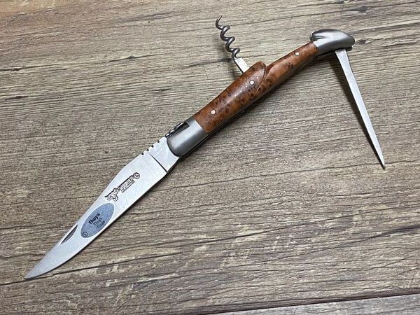 Laguiole en Aubrac 12 cm, geschmiedete Biene, Griff Thuja, Korkenzieher und Ahle Laguiole en Aubrac 12 cm, geschmiedete Biene, Griff Thuja, Korkenzieher und Ahle