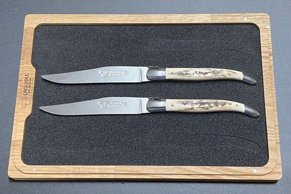 2 Stück Steakmesser Tafelmesser Laguiole en Aubrac, Griff Mammutelfenbein 2 Stück Steakmesser Tafelmesser Laguiole en Aubrac, Griff Mammutelfenbein