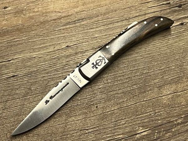 Le Camarguais, französisches Taschenmesser,  geschmiedete Feder, Griff Royal-Ebenholz