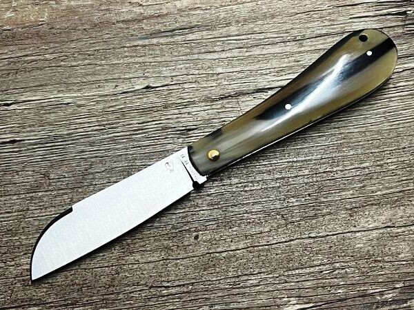 Das London, Modell Luxe, maritimes Taschenmesser, Design ROBERT BEILLONNET, Griff geflammte Hornspitze, Schmiede PassionFrance, Messer Nr. 1 Das London, Modell Luxe, maritimes Taschenmesser, Design ROBERT BEILLONNET, Griff geflammte Hornspitze, Schmiede PassionFrance, Messer Nr. 1