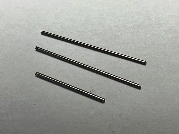 Klingenachse und Drahtstifte Klingenachse und Drahtstifte