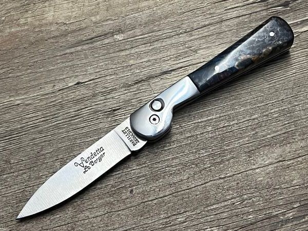 Vendetta Prestige, Automatikmesser, Griff Sandelholz geflammt, Gürtelholster, Coutellerie du Bastion Le Berger, Messer Nr. 2