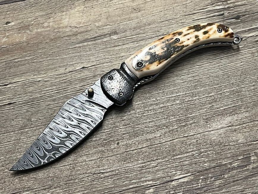 Unikat, Korsisches Taschenmesser als Liner Lock,  Griff Mammutelfenbein, Klinge und Mitres 150 Lagen Damast Odins Auge, Steck Etui, Alexandre Musso, Damast Oiver Moretti