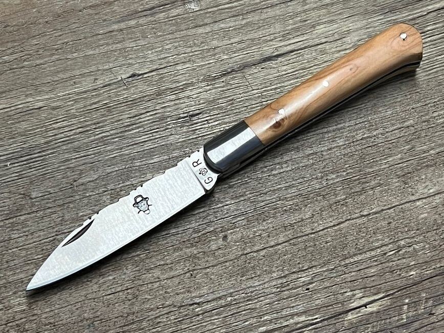 Das Yssingeaux Petit,  französisches Taschenmesser, Griff Wacholder, Schmiede Thiers Issard