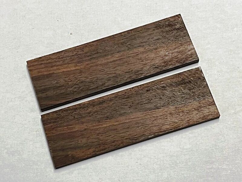 Griffschalen Palisander erste Wahl für alle hier angebotenen Messerbausätze Griffschalen Palisander erste Wahl für alle hier angebotenen Messerbausätze