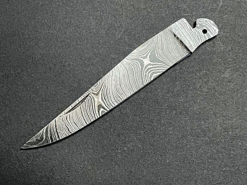 Damastklinge (wilder Damast) für Laguiole Taschenmesser Damastklinge (wilder Damast) für Laguiole Taschenmesser