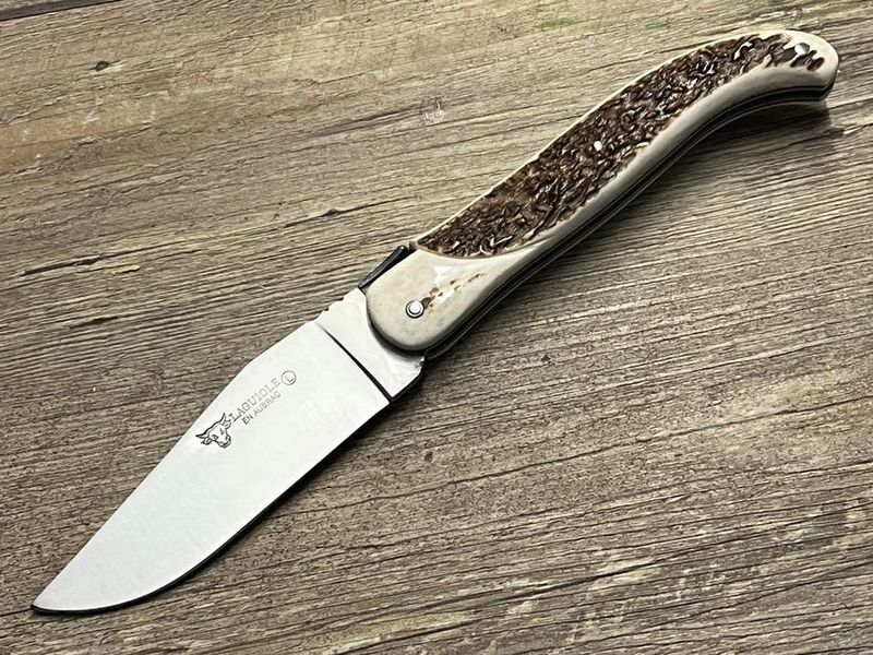 Schweres Jagdmesser von Laguiole en Aubrac,  Griff  Hirschhorn aus der Auvergne,  Messer Nr. 1