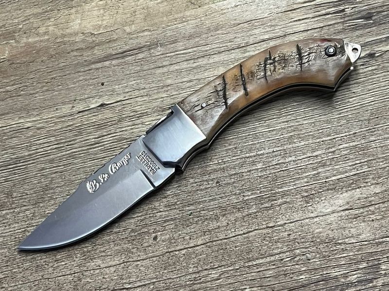 Das Gavroche Prestige, französisches Taschenmesser, Griff Widderhorn, Hochglanz, Coutellerie du Bastion, Le Berger, Messer Nr. 2 Das Gavroche Prestige, französisches Taschenmesser, Griff Widderhorn, Hochglanz, Coutellerie du Bastion, Le Berger, Messer Nr. 2