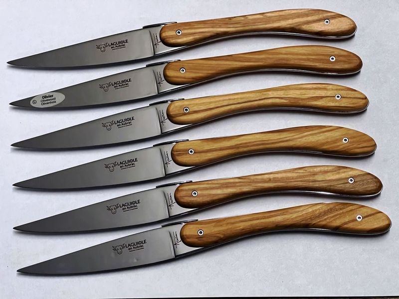 6 Stück Steakmesser Tafelmesser für jeden Tag, Laguiole en Aubrac, Griff Olivenholz, Modell Ecir