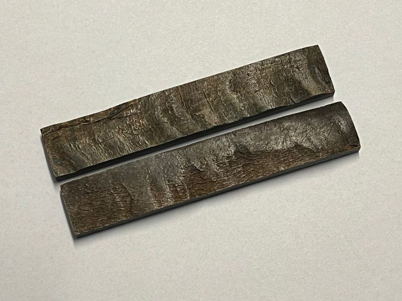 Griffschalen Büffelhornkruste schwarz für Messerbausatz Griffschalen Büffelhornkruste schwarz für Messerbausatz