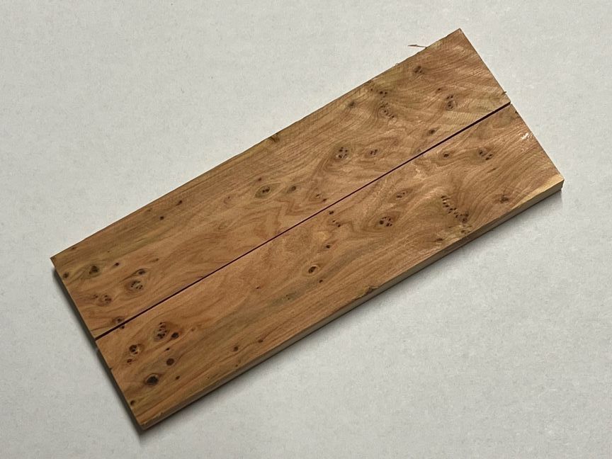Griffschalen Phönizischer Wacholder für alle hier angebotenen Messerbausätze, Nr. 2