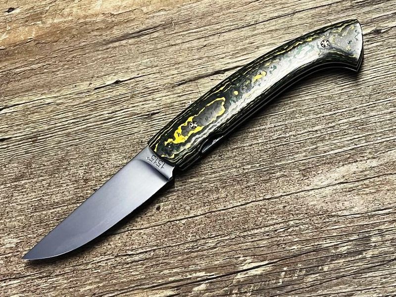 Französisches Taschenmesser Manu Laplace 1515 , Modell  Extrem, Griff Fat Carbon,  Klinge 14 C 28 Seidenglanz