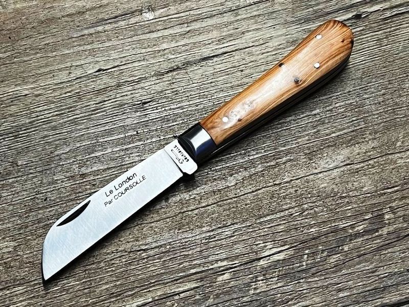 L`Amor oder das London,  maritimes Taschenmesser, Klinge Karbonstahl, Griff Wacholder poliert, Schmiede Couperier Coursolle