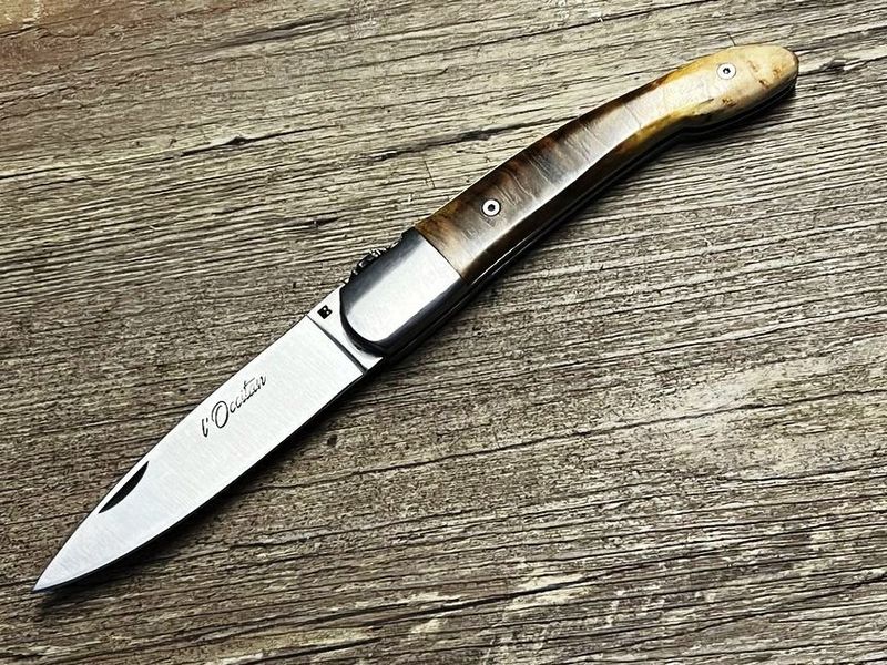 Das Occitan, (Okzitianisches Kreuz)  französisches Taschenmesser, Griff Pistazie, Schmiede Affut Pro, Messer Nr. 3