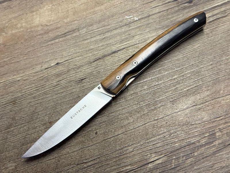 Couteau Eustache, Liner 2 R Luxe, Griff Royal-Ebenholz  mit Lederetui, Coutellerie Affut Pro