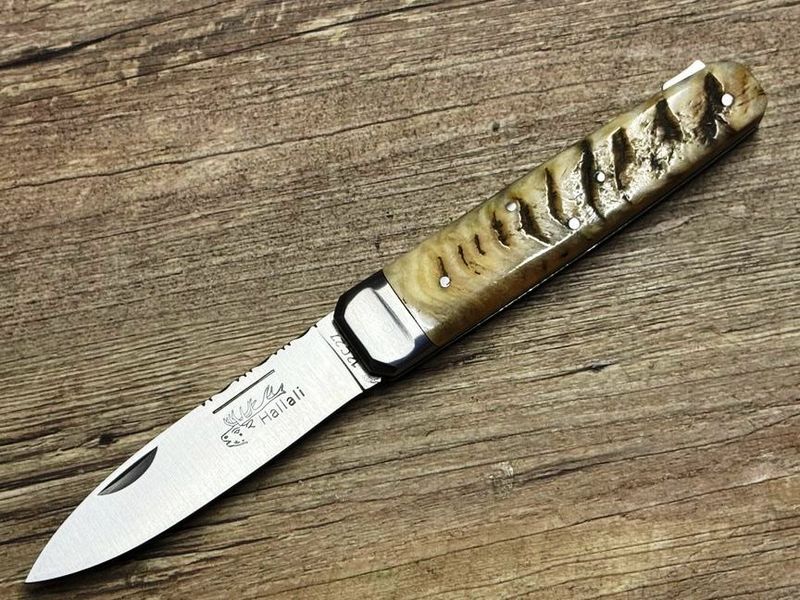 Couteau Chasse Douris Chastel, Modell Hallali, Griff Widderhorn, schweres Jagdmesser mit Back-Lock-Verriegelung, Coutellerie Goyon-Chazeau Couteau Chasse Douris Chastel, Modell Hallali, Griff Widderhorn, schweres Jagdmesser mit Back-Lock-Verriegelung, Coutellerie Goyon-Chazeau